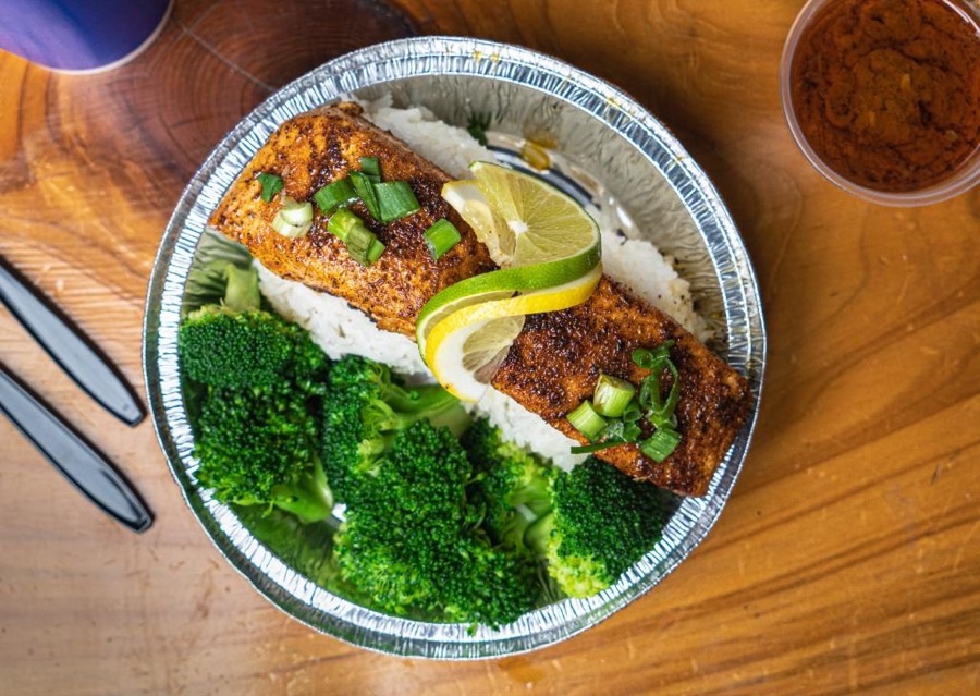 Salmon rice bowl